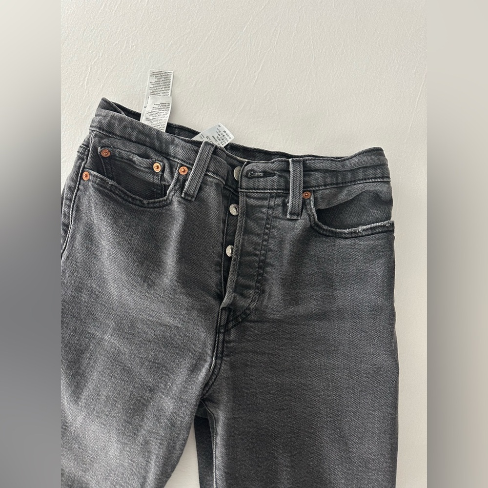 Levi Black Ripped Jeans Wedgie Straight fit